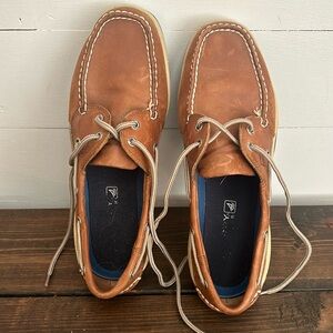 Men’s Sperry boat shoes